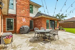 52 Chesswood Ct, Lake Jackson, TX 77566 - Photo 5