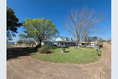 308 Echo Lane, Livingston, TX 77351 - Photo 9
