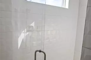 985b Gulf Rd, Crystal Beach, TX 77650 - Photo 23