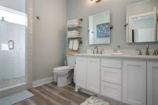 985b Gulf Rd, Crystal Beach, TX 77650 - Photo 21