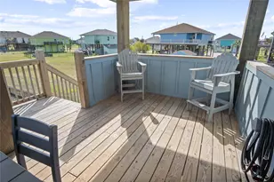 985b Gulf Rd, Crystal Beach, TX 77650 - Photo 31