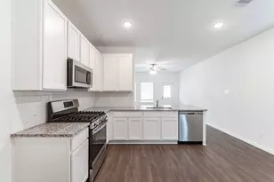 10782 Sora Dr, Willis, TX 77378 - Photo 5