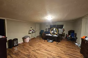 2032 Delaware St, Beaumont, TX 77703 - Photo 9