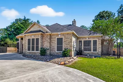 1005 Lewis, Kemah, TX 77565 - Photo 3