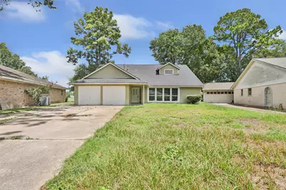 5914 Lawn Lane, Houston, TX 77088 - Photo 1
