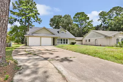 5914 Lawn Lane, Houston, TX 77088 - Photo 3