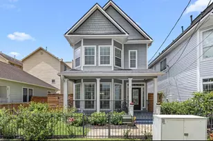 2111 Beall St, Houston, TX 77008 - Photo 1