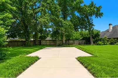 4409 Hillbrook Drive, Orange, TX 77632 - Photo 7