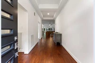 23 S Manorcliff Place, The Woodlands, TX 77382 - Photo 5
