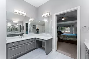 23 S Manorcliff Pl, The Woodlands, TX 77382 - Photo 31