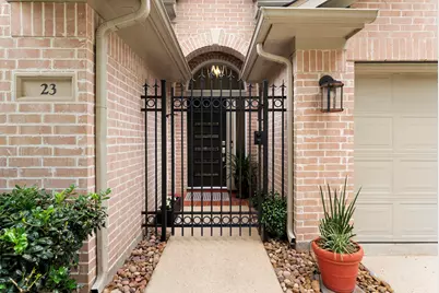 23 S Manorcliff Place, The Woodlands, TX 77382 - Photo 3