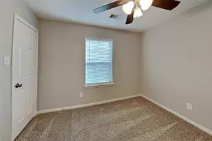 9909 Climbing Tree St, Conroe, TX 77385 - Photo 13