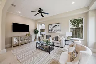422 Faust Ln, Houston, TX 77024 - Photo 19
