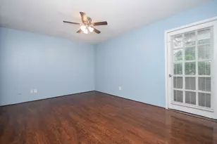 10603 S Wilcrest Dr, Houston, TX 77099 - Photo 23