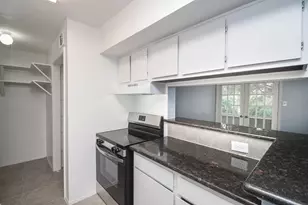 10603 S Wilcrest Dr, Houston, TX 77099 - Photo 13