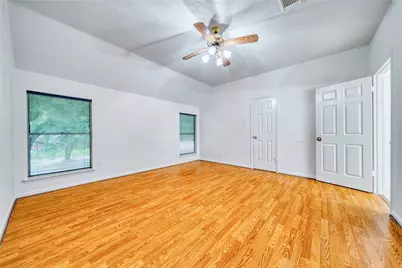 14507 Circlewood Way, Houston, TX 77062 - Photo 31