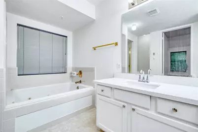 14507 Circlewood Way, Houston, TX 77062 - Photo 33
