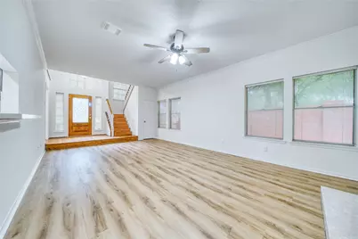 14507 Circlewood Way, Houston, TX 77062 - Photo 9