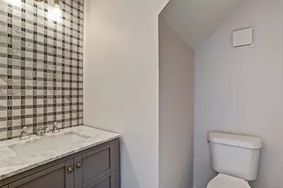 2 Eagle Rock Place, The Woodlands, TX 77381 - Photo 9