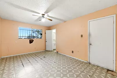 12806 Mill Valley Road, Houston, TX 77048 - Photo 11