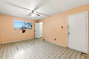 12806 Mill Valley Rd, Houston, TX 77048 - Photo 11