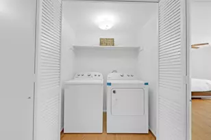 5005 Georgi Ln, Houston, TX 77092 - Photo 15