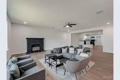 4702 Majestic Street, Houston, TX 77026 - Photo 15