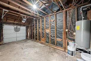 4702 Majestic St, Houston, TX 77026 - Photo 11