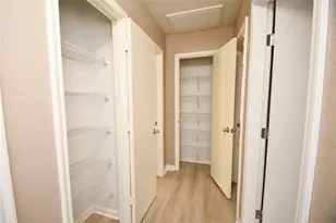 6618 Hawthorne Falls Ln, Houston, TX 77049 - Photo 35