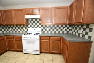 6618 Hawthorne Falls Ln, Houston, TX 77049 - Photo 3