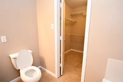 6618 Hawthorne Falls Lane, Houston, TX 77049 - Photo 25