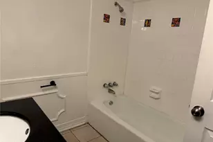 12633 Memorial Dr, Houston, TX 77024 - Photo 11