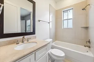 1318 Bobbitt Manor Ln, Houston, TX 77055 - Photo 31