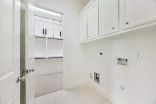 1318 Bobbitt Manor Ln, Houston, TX 77055 - Photo 29