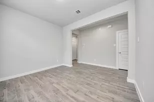 352 Ice Shr Trl, Dayton, TX 77535 - Photo 11