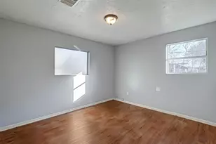 5322 Westover St, Houston, TX 77033 - Photo 19