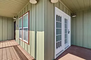 546 5th St, Dickinson, TX 77539 - Photo 27