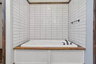 546 5th St, Dickinson, TX 77539 - Photo 23