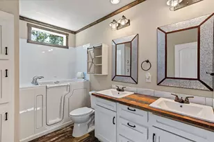 546 5th St, Dickinson, TX 77539 - Photo 25