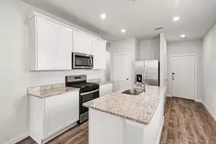 16909 Needlepoint Dr, Conroe, TX 77302 - Photo 5
