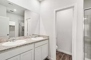 16909 Needlepoint Dr, Conroe, TX 77302 - Photo 11