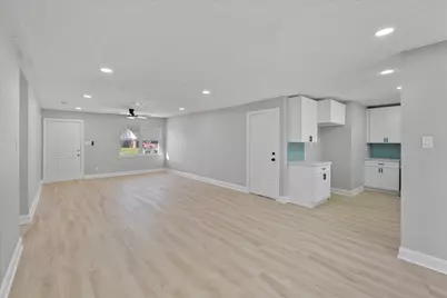 5531 Elm Tree Drive, Houston, TX 77048 - Photo 7