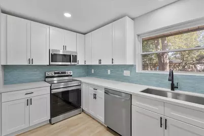 5531 Elm Tree Drive, Houston, TX 77048 - Photo 19