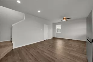 2542 Steelhead Dr, Conroe, TX 77384 - Photo 7