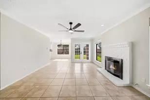 12346 Misty Laurel Dr, Houston, TX 77014 - Photo 11