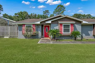 9 Slover Dr, Dayton, TX 77535 - Photo 1