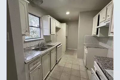 5919 Woodview Drive, Houston, TX 77396 - Photo 3