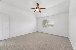1105 Camelot Ln, Pearland, TX 77581 - Photo 19