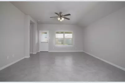 18435 Grayson Bluff Way, Richmond, TX 77407 - Photo 9