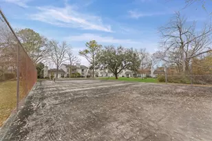 19 Hideaway Dr, Friendswood, TX 77546 - Photo 15